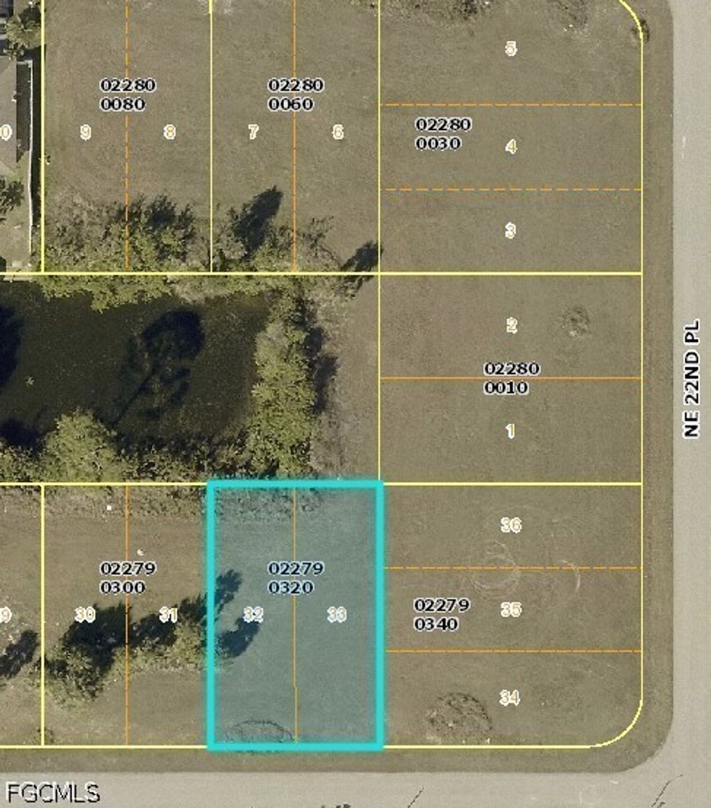 2205 Ne 27th St, Cape Coral