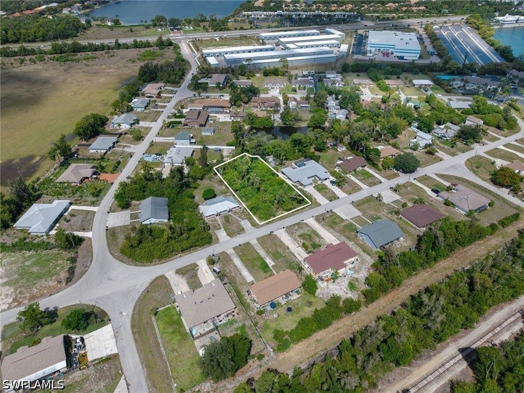 17424/426 Carnegie Cir Cir E, Fort Myers