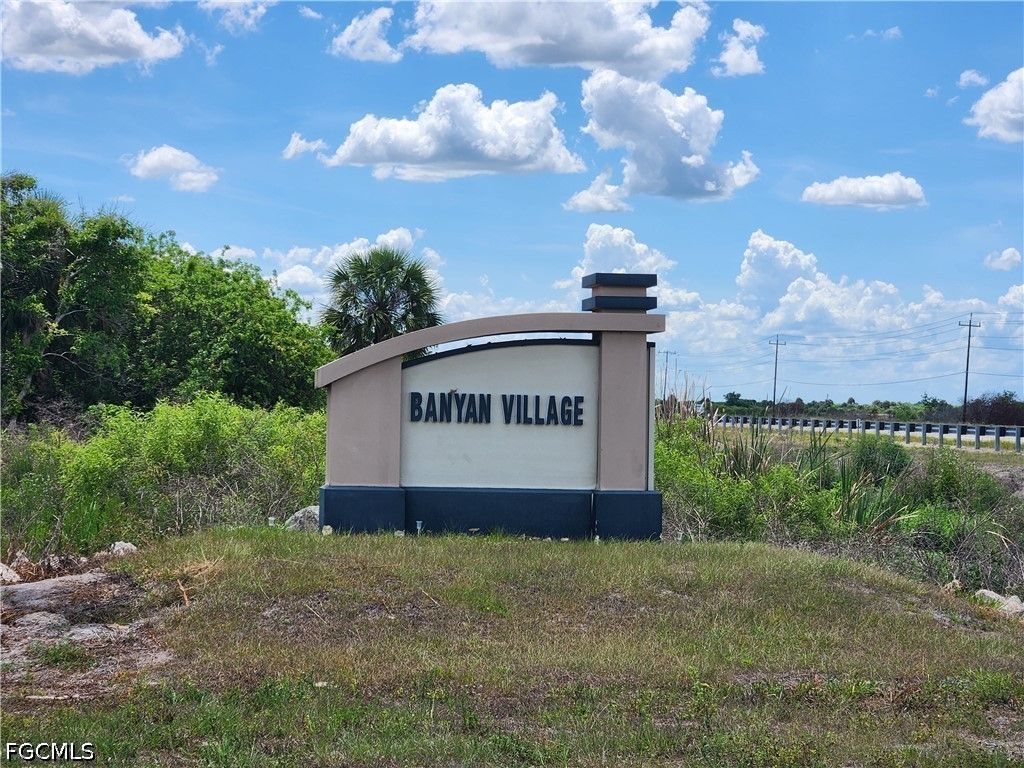 636 Nassau Cir, Labelle