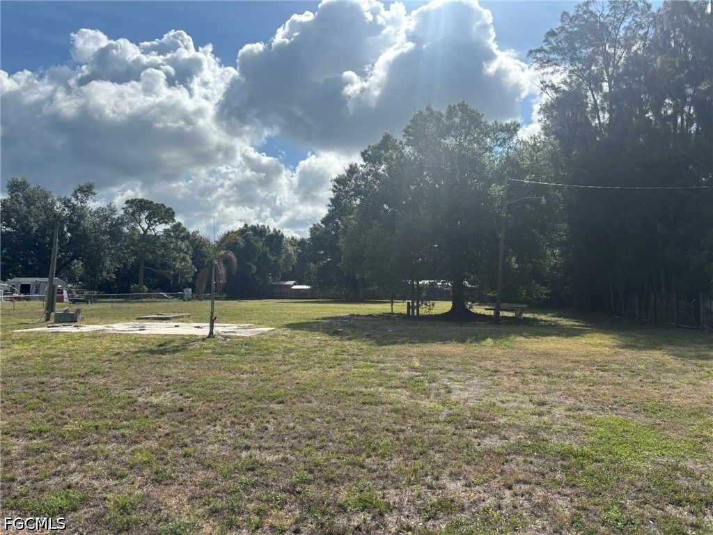 7949 Mcdaniel Dr, NORTH FORT MYERS