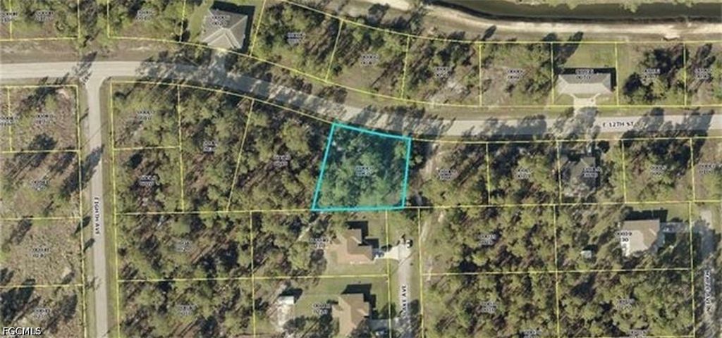 812 E 12th St, LEHIGH ACRES