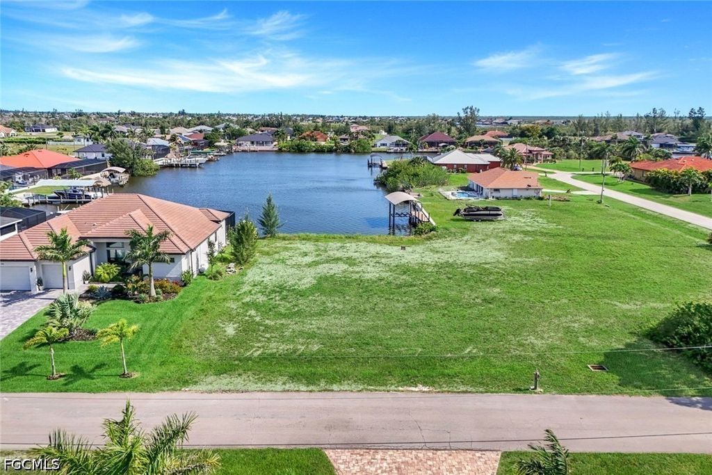 4204 Nw 22nd St, Cape Coral