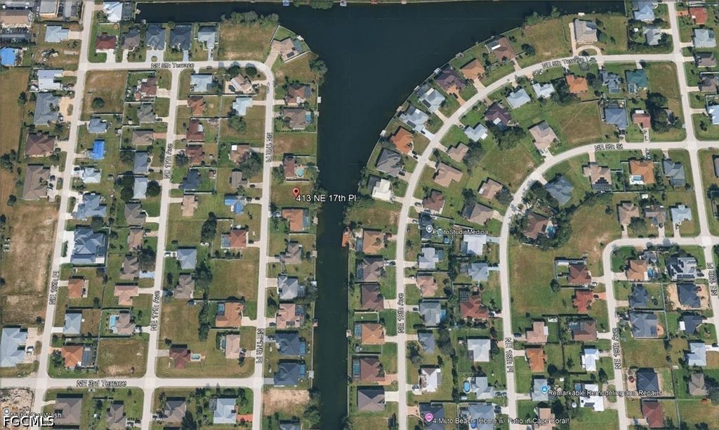 413 Ne 17th Pl, CAPE CORAL