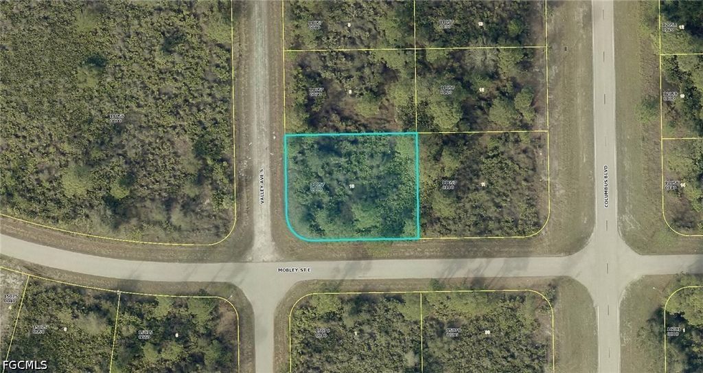 627 Valley Ave S, LEHIGH ACRES