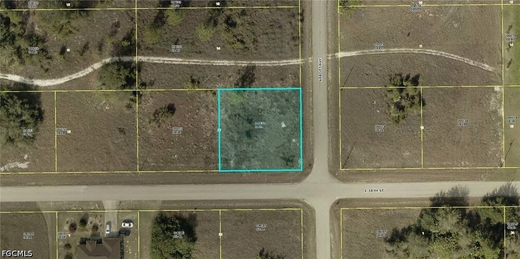 4307 E 18th St, LEHIGH ACRES