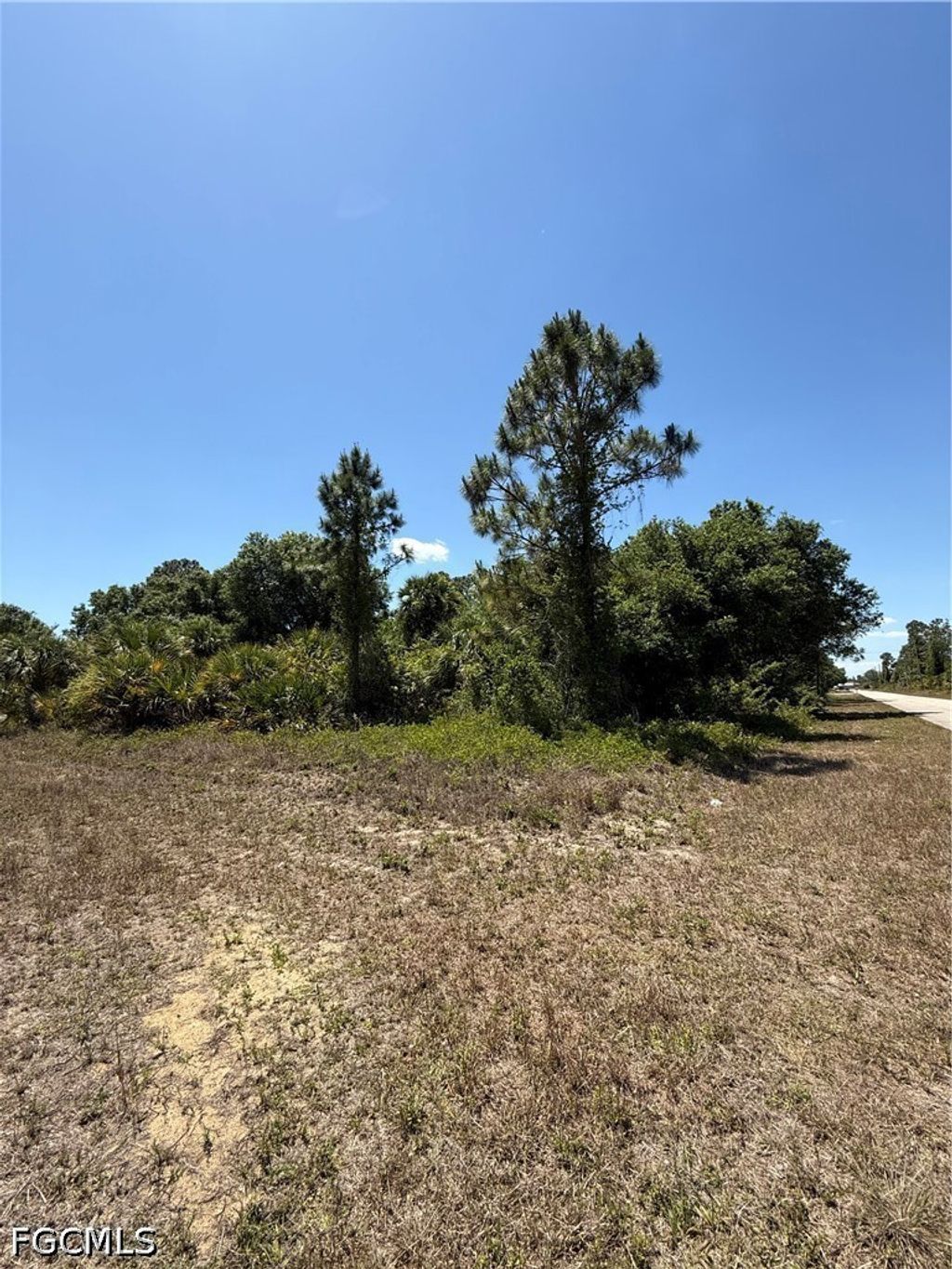 1144 Cherry St E, LEHIGH ACRES