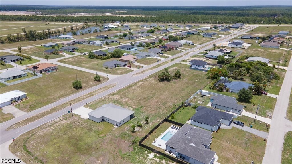 2731 Nelson Rd N, CAPE CORAL