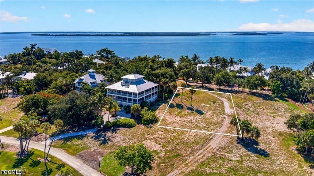 327 Useppa, USEPPA ISLAND