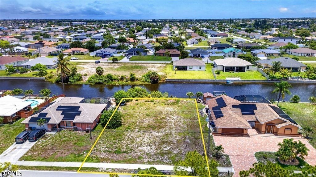 601 Gleason Pkwy, CAPE CORAL