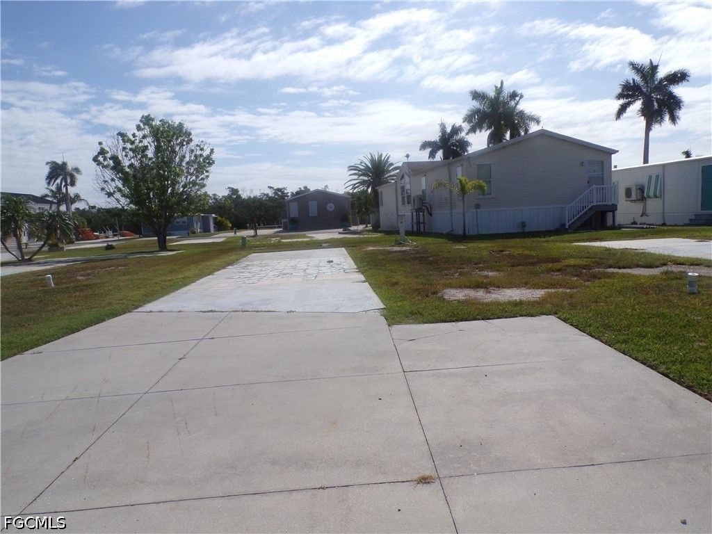 128 Cortez Way, Fort Myers Beach