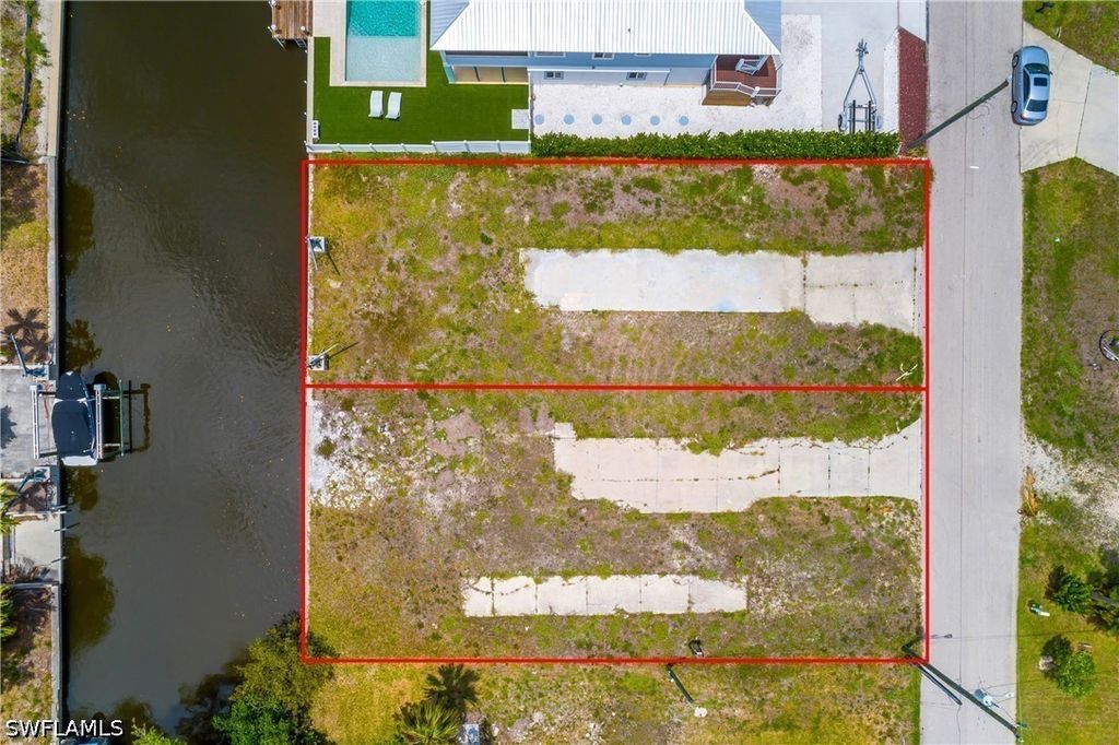 24533 Dolphin St, Bonita Springs