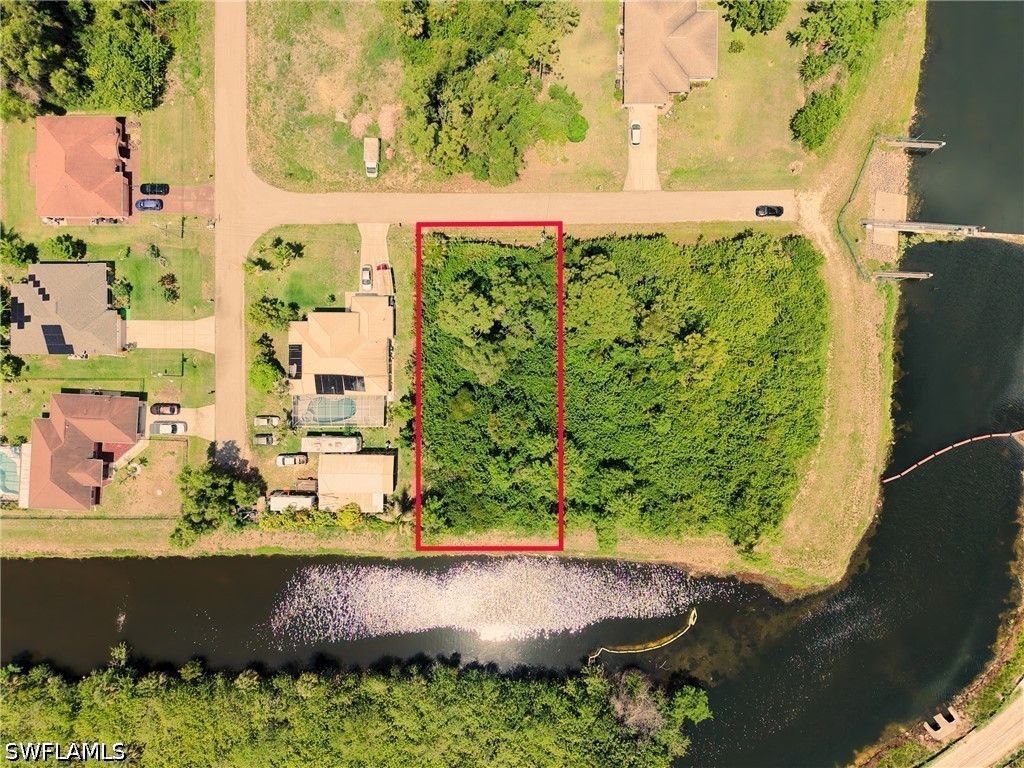 1102 Ann Ave N, Lehigh Acres