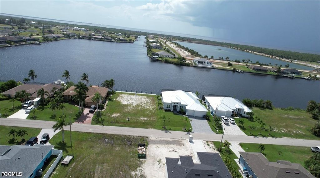 3532 Nw 42nd Ave, Cape Coral