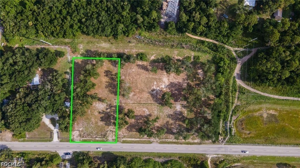 6080 Mellow Dr, NORTH FORT MYERS