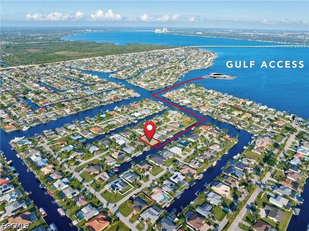 2022 Se 29th St, Cape Coral
