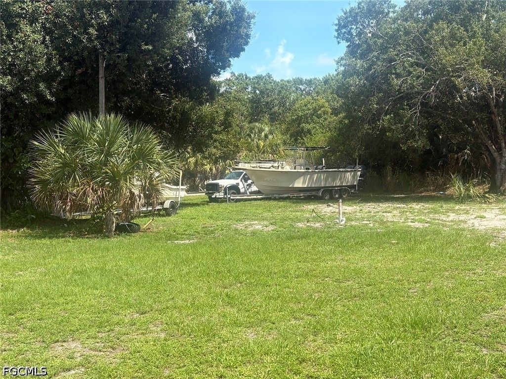 4281 Elwood Rd, Fort Myers