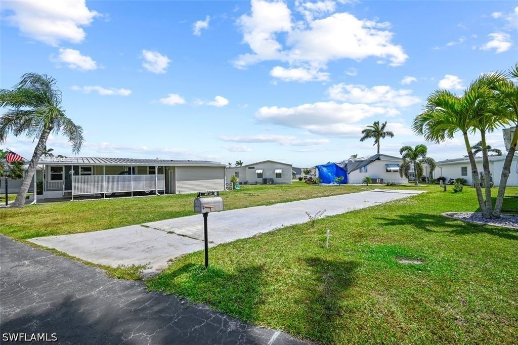 339 Mattie Ave, Fort Myers