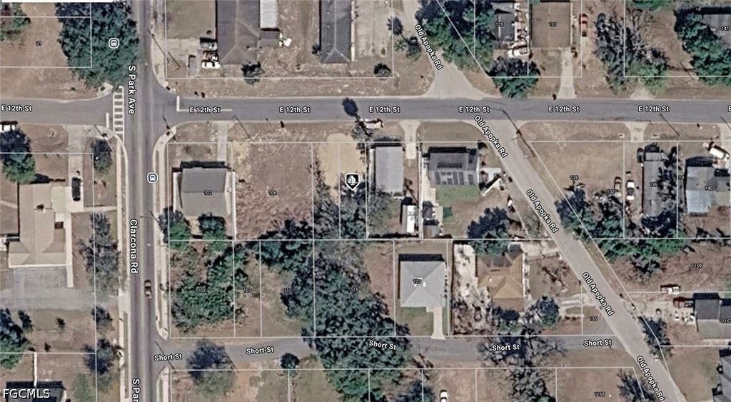 114 E 12th St, Apopka