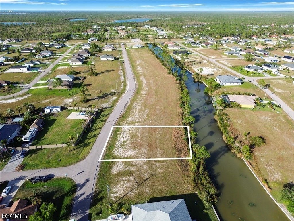 2701 Nw 26th Pl, Cape Coral