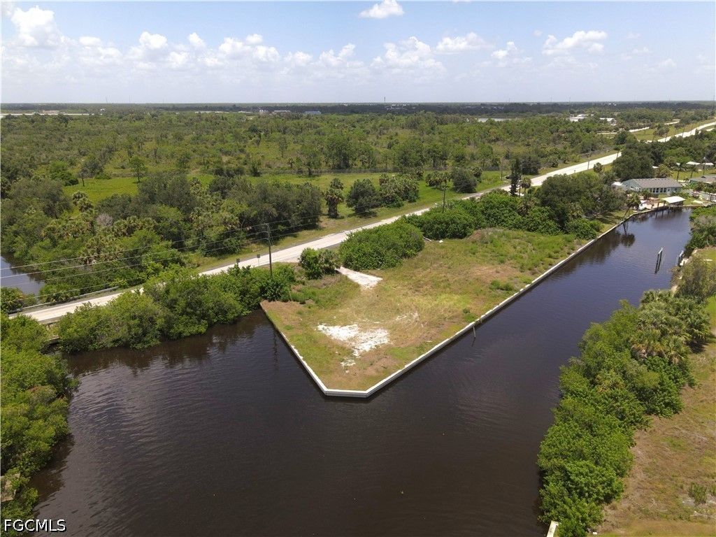 25301 Harborview Rd, Port Charlotte