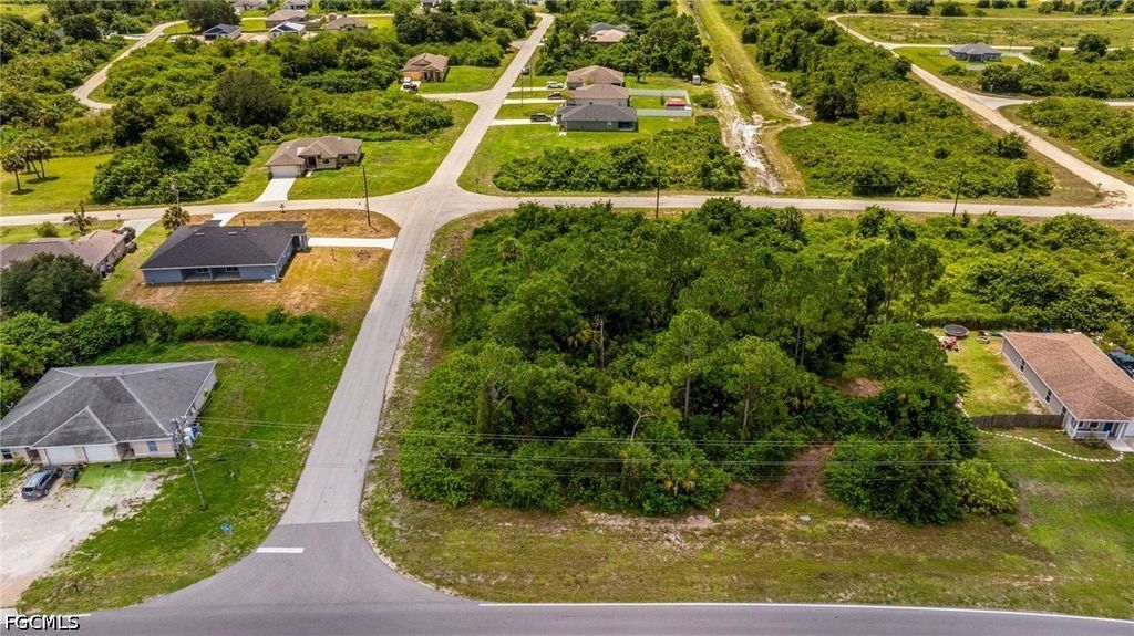 560/562 Alabama Rd S, LEHIGH ACRES