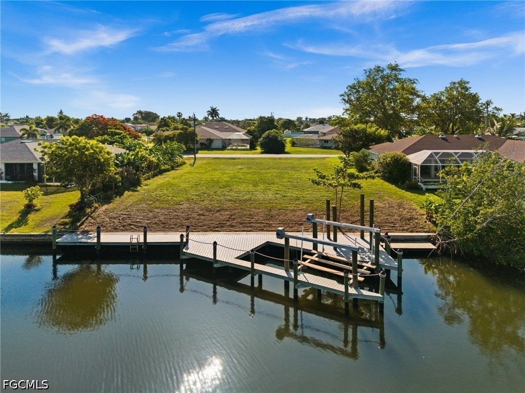 3022 Se 6th Ave, CAPE CORAL