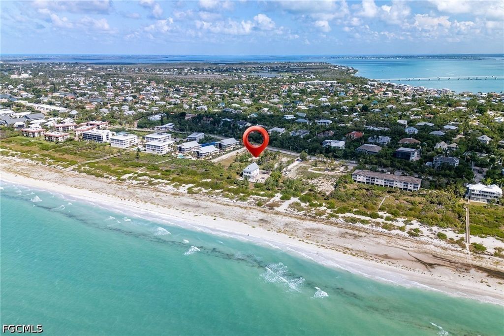 555 E Gulf Dr, SANIBEL