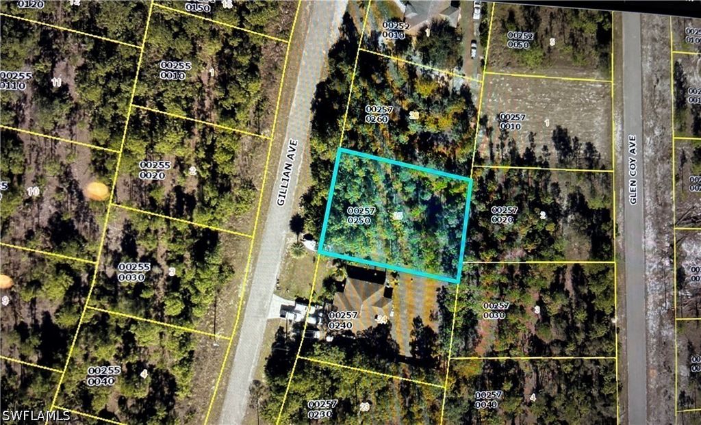 823 Gillian Ave, Lehigh Acres