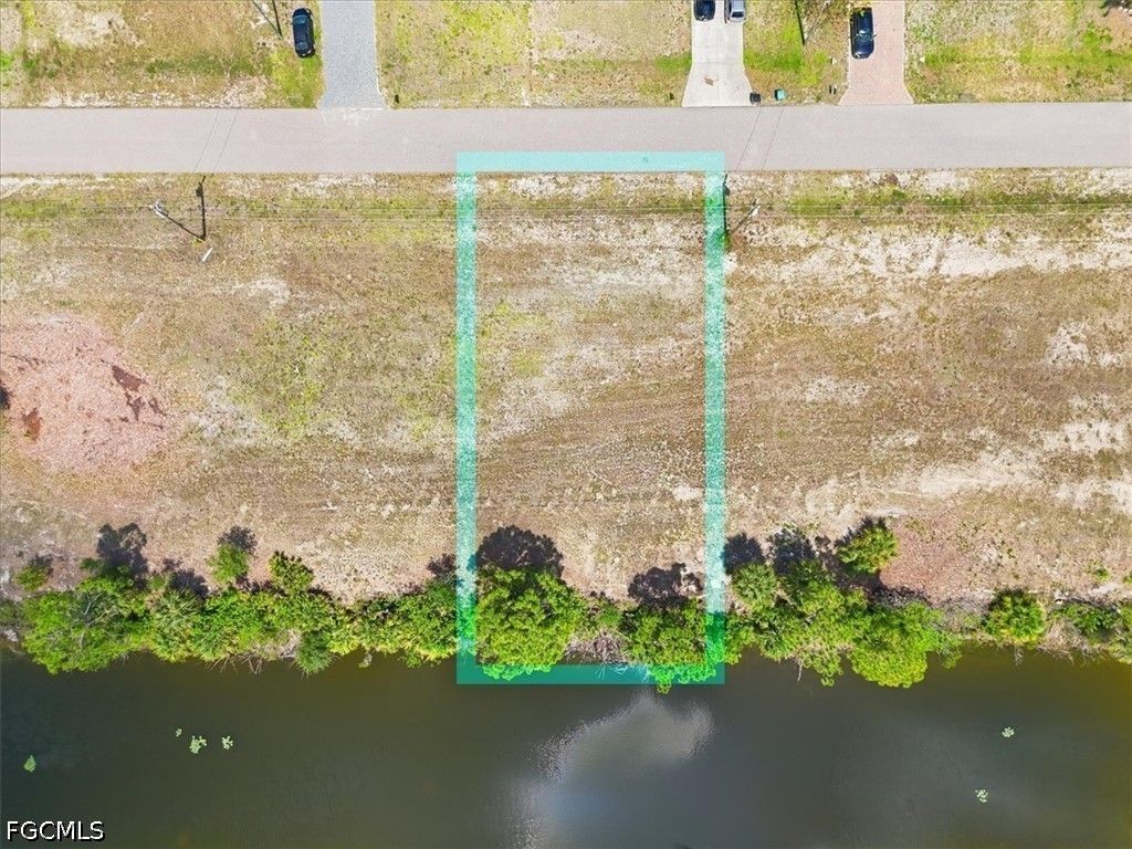 2912 Ne 1st Pl, CAPE CORAL