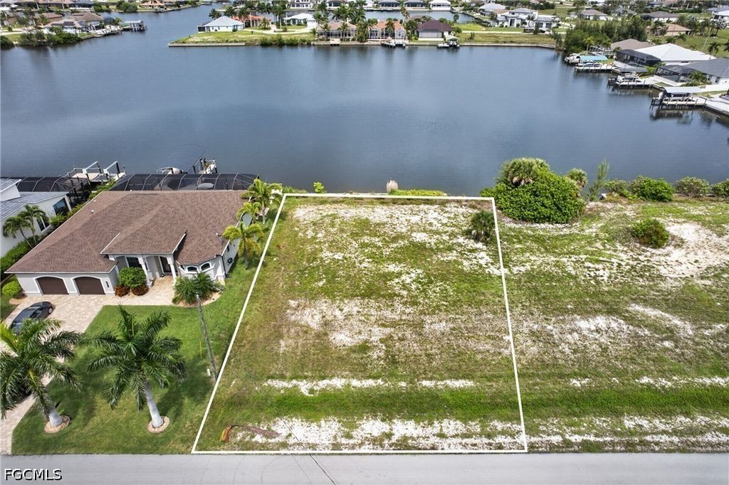 2817 Nw 45th Ave, CAPE CORAL