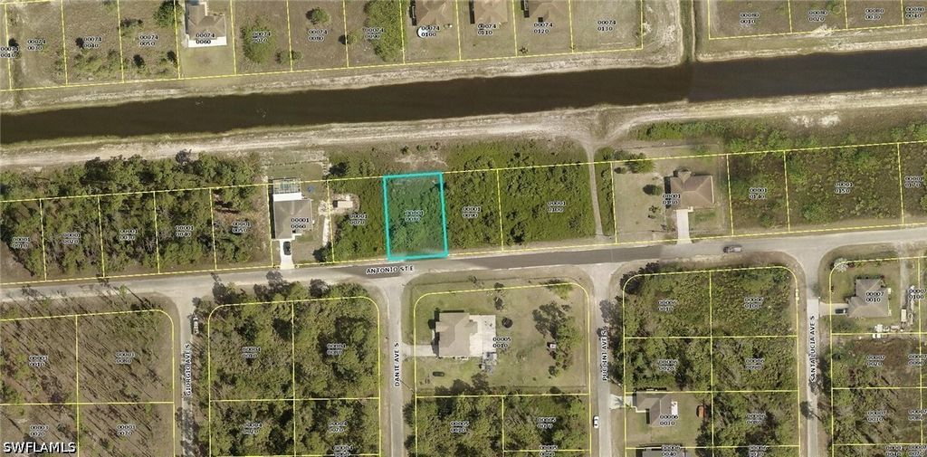 1117 Antonio St E, Lehigh Acres
