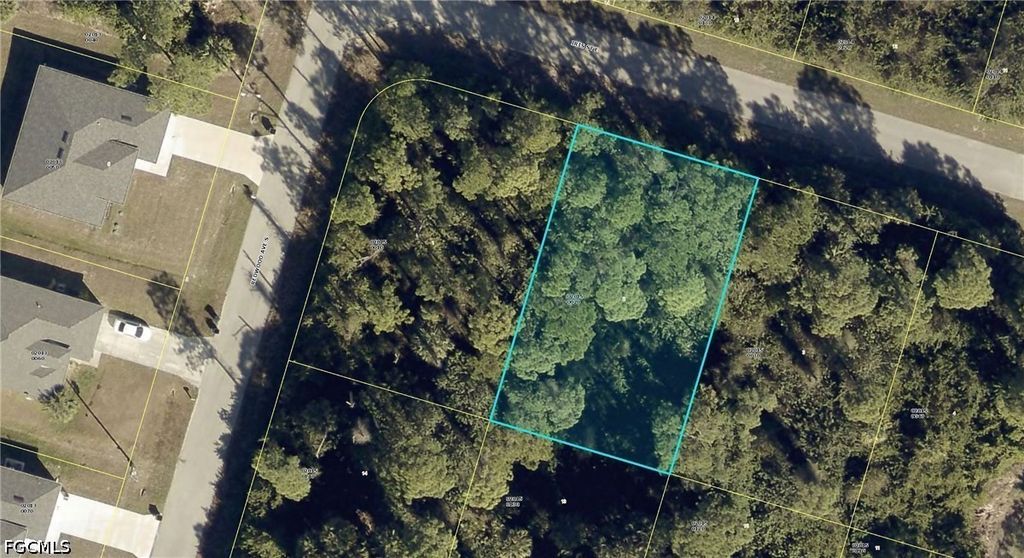 954 Iris St E, LEHIGH ACRES
