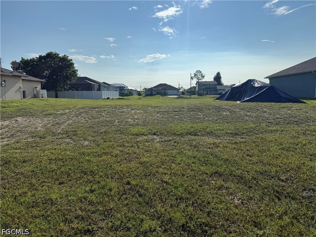 229 Nw 36th Ave, Cape Coral