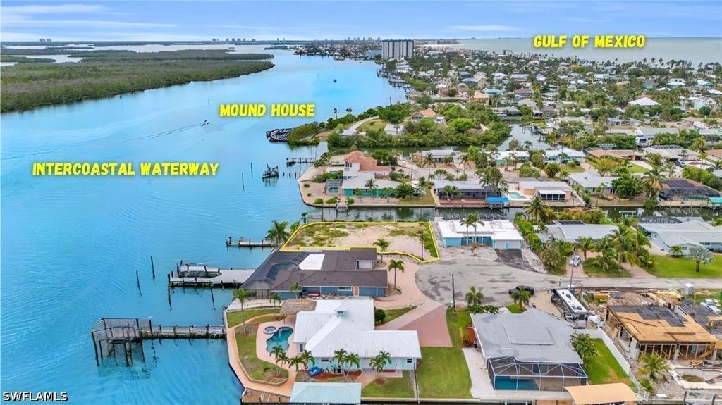 470 Madison Ct, Fort Myers Beach