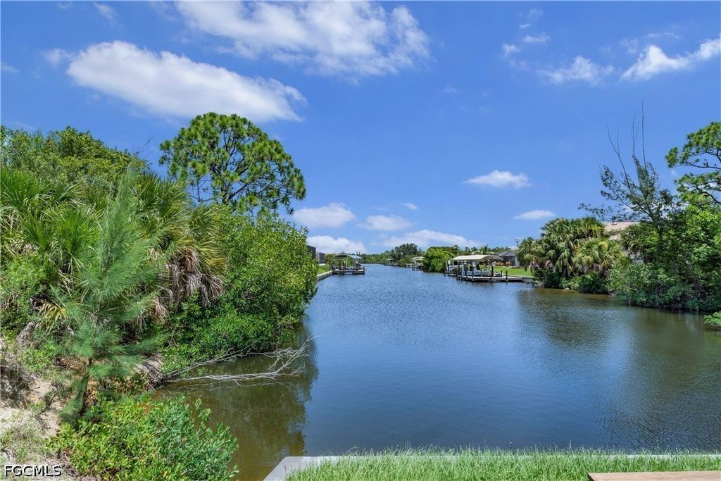 3203 Nw 41st Ave, CAPE CORAL