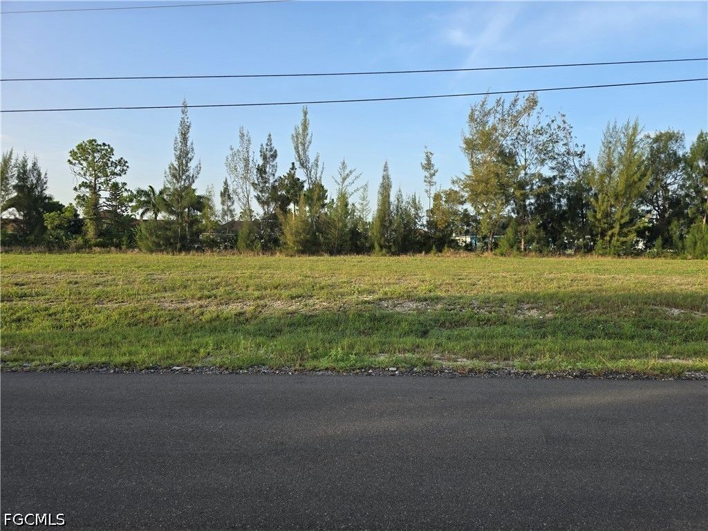 2124 Ne 35th Ln, CAPE CORAL