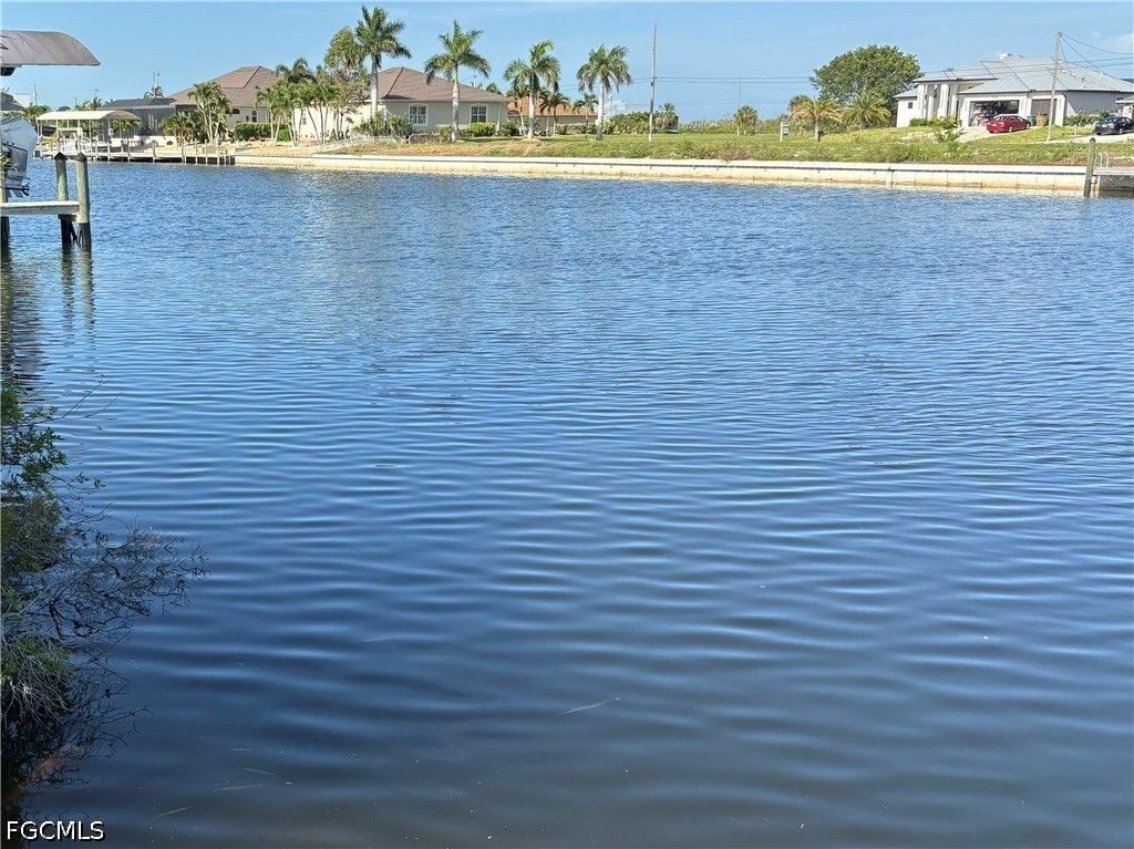 1522 Nw 40th Pl, CAPE CORAL