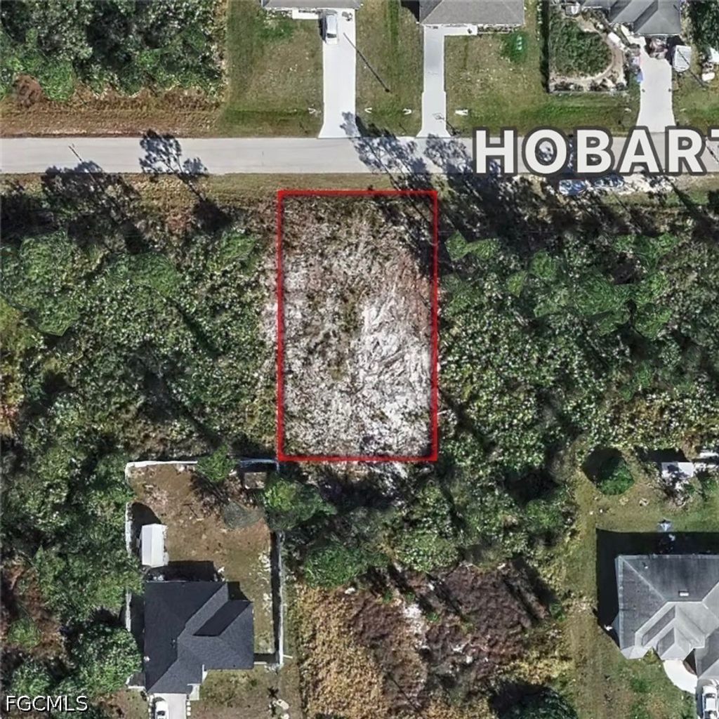 1028 Hobart St, Lehigh Acres