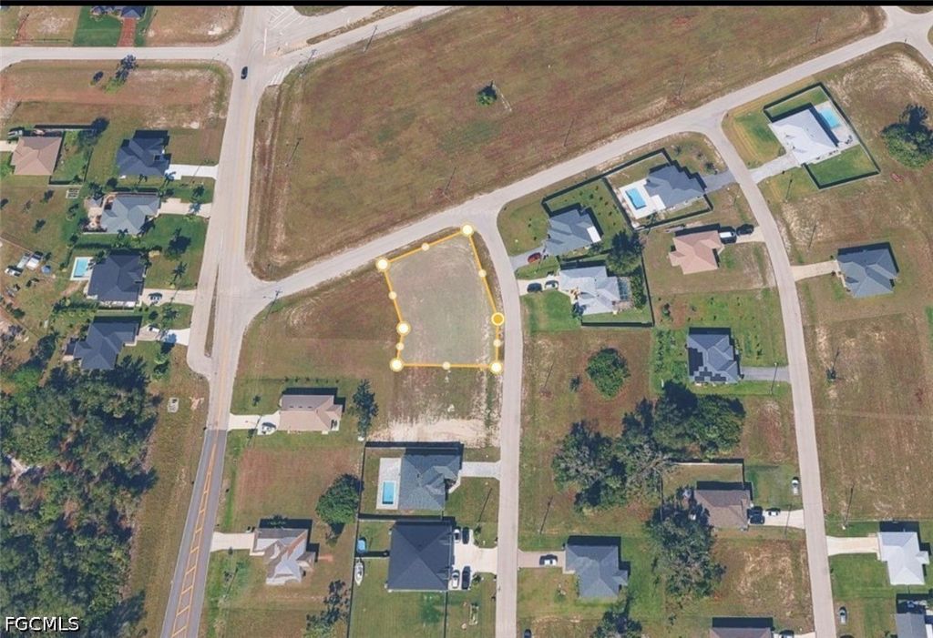 2602 Nw 15th Pl, CAPE CORAL