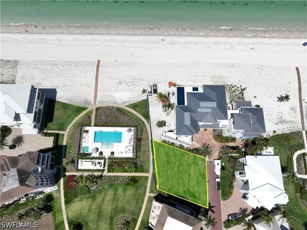 108 Bonaire Ln, Bonita Springs