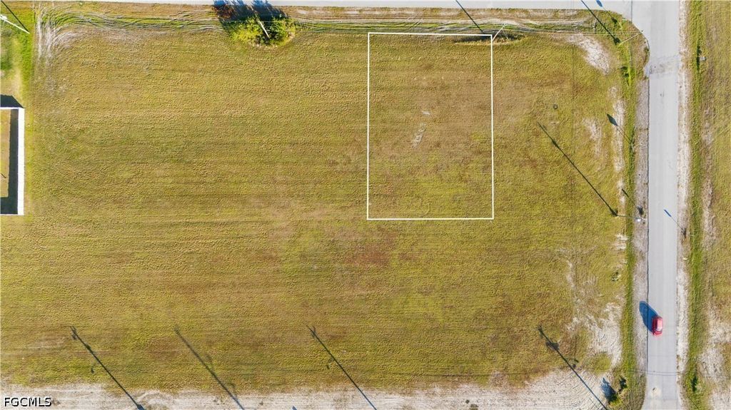 1614 Ne Juanita Pl, CAPE CORAL