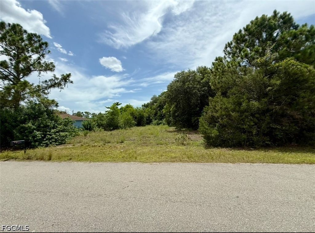 1905 Coy Ave N, Lehigh Acres