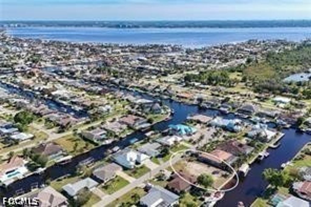 5406 Sw 2nd Pl, CAPE CORAL
