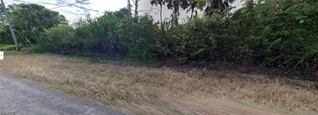 1142 Cumming St E, Lehigh Acres