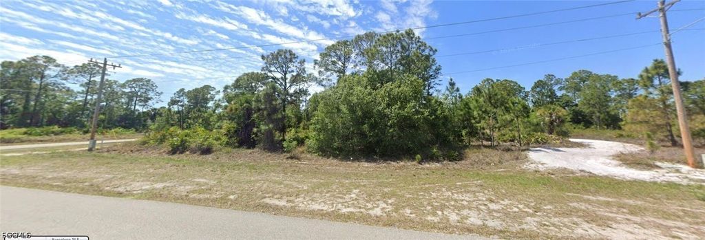 220 Mcarthur Blvd, Lehigh Acres