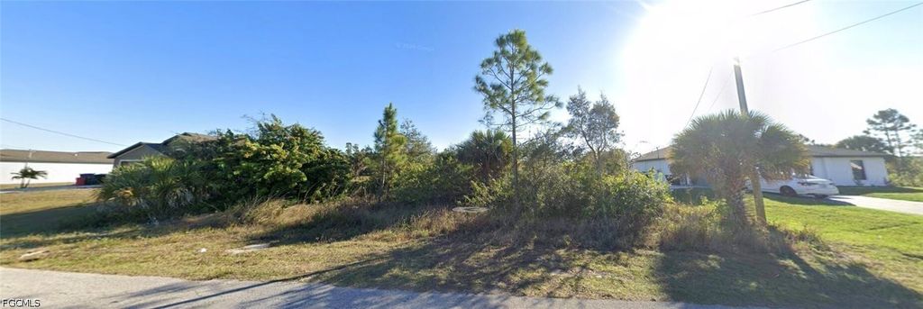 847 Youngreen Dr, Fort Myers