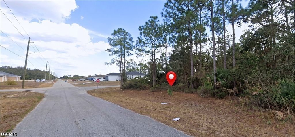 3406 E 15th St, LEHIGH ACRES