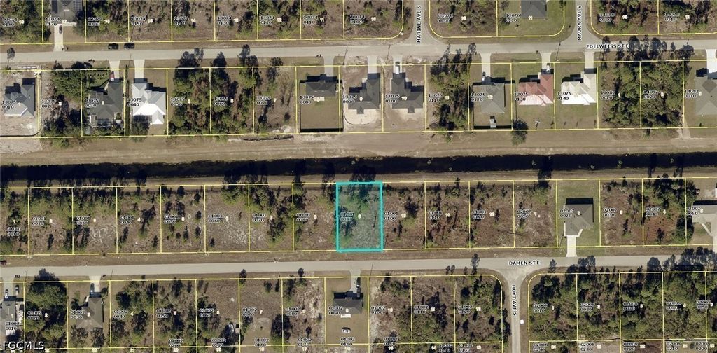 1127 Damen St E, LEHIGH ACRES