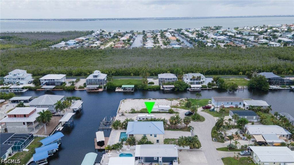 2692 N Ibis Ct, ST. JAMES CITY
