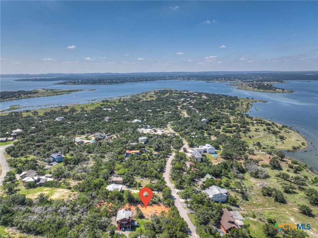 1919 Lakeshore Drive, Canyon Lake